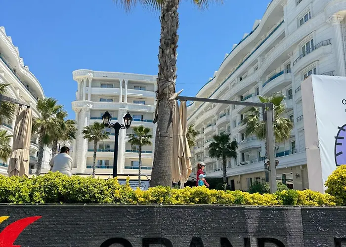 Orange * Golem (Tirana)