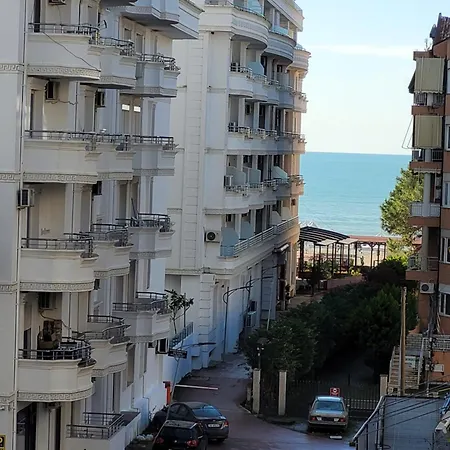 Orange Apartment *