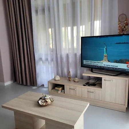 Appartement Orange Golem (Tirana)