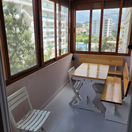 Orange Appartement Golem (Tirana)