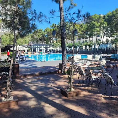 Orange Appartement Golem (Tirana)