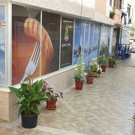Orange Appartement Golem (Tirana)