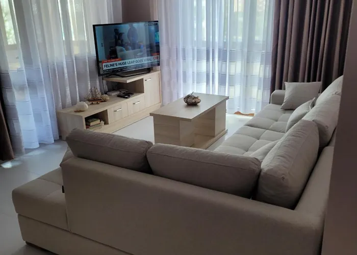 Apartman Orange Golem