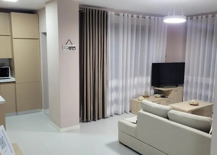 Apartman Orange Golem